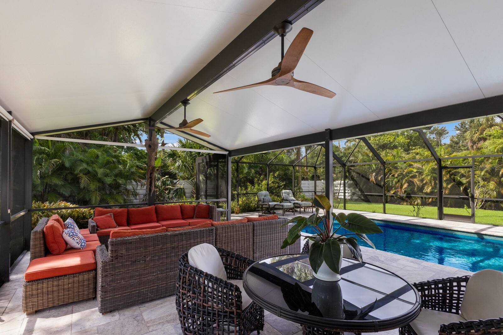 SAPPHIRE SHORES - Residential