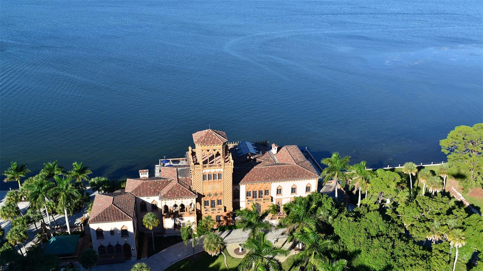 SAPPHIRE SHORES - Residential