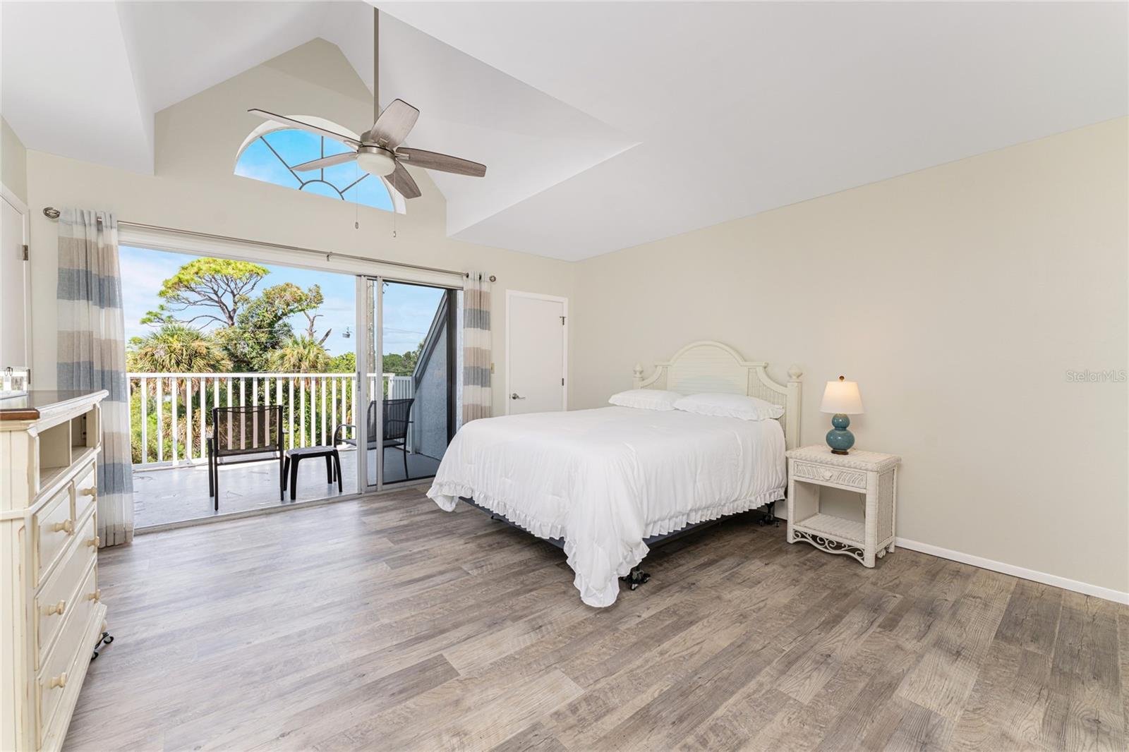 FIDDLERS GREEN 02 PH 03 BLDG 01 - Residential