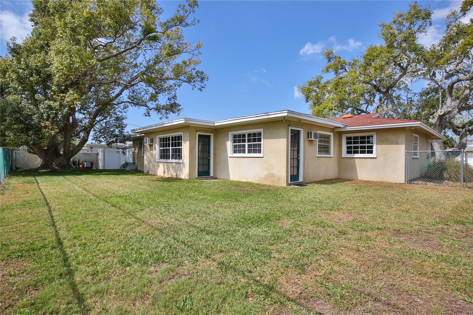 GULF GATE - Residential