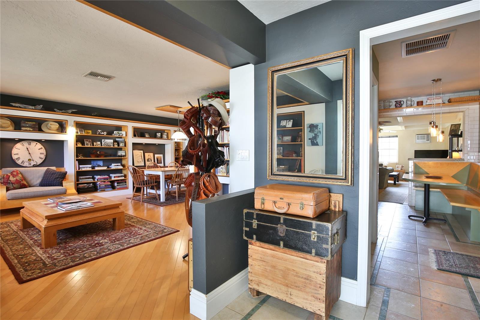 GULF GATE - Residential