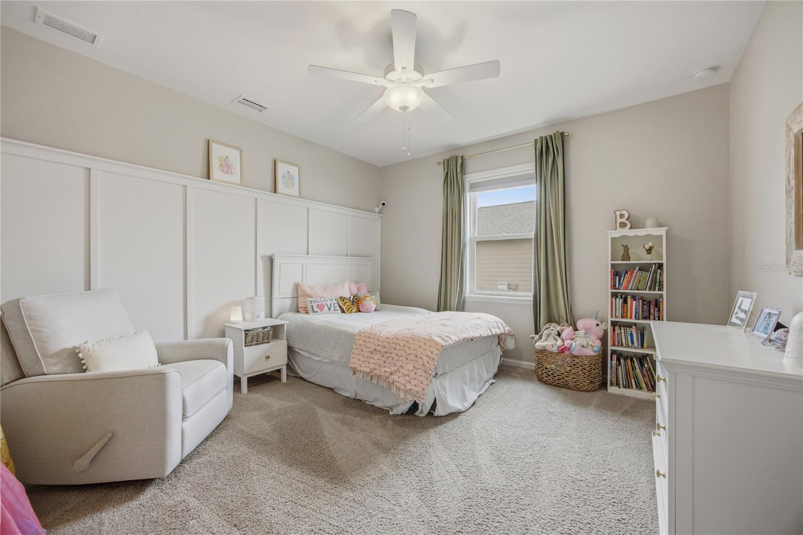 SOUTH POINTE PH II UNIT IIB PB 38 PG 43 - Residential