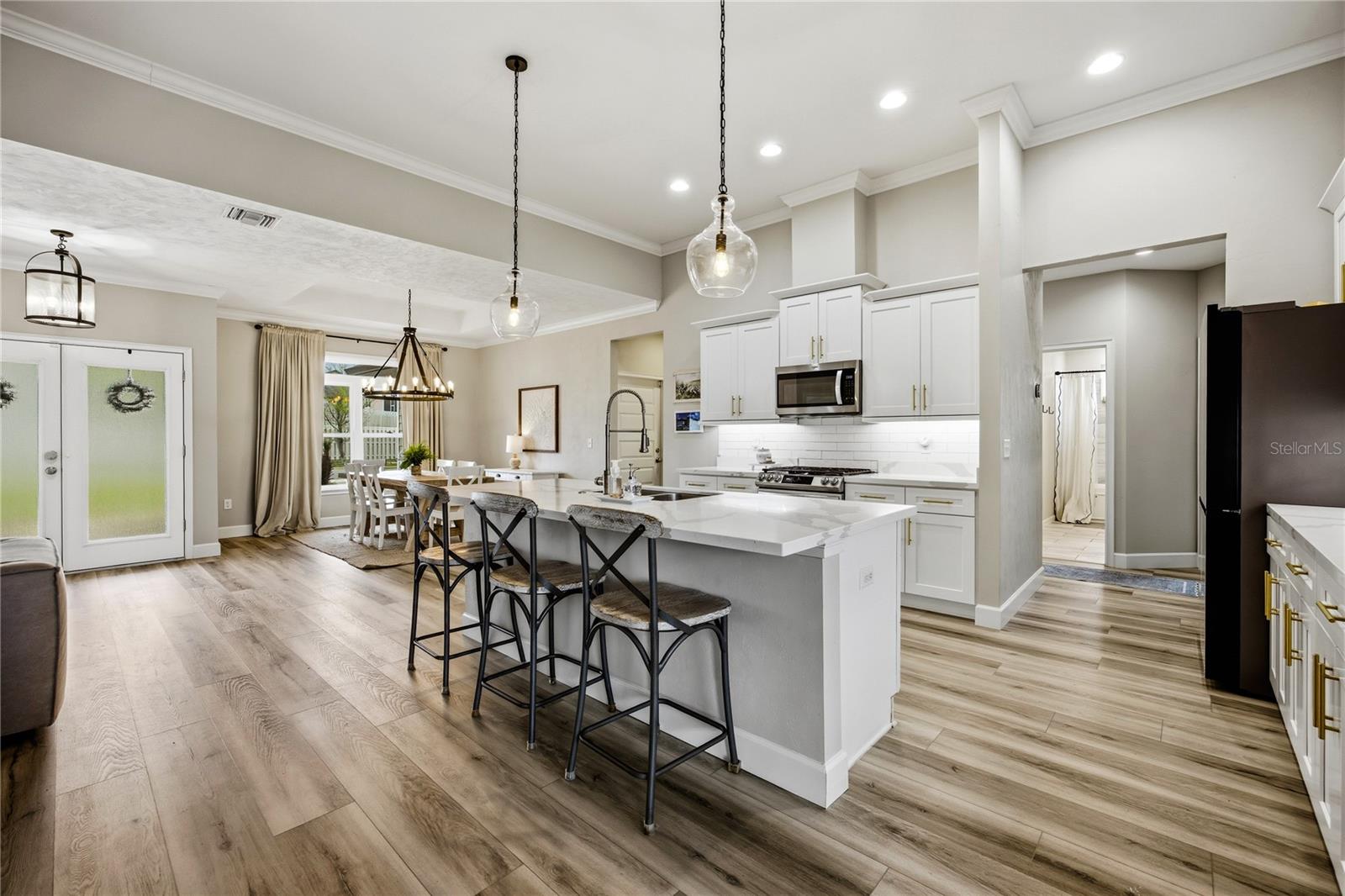 SOUTH POINTE PH II UNIT IIB PB 38 PG 43 - Residential