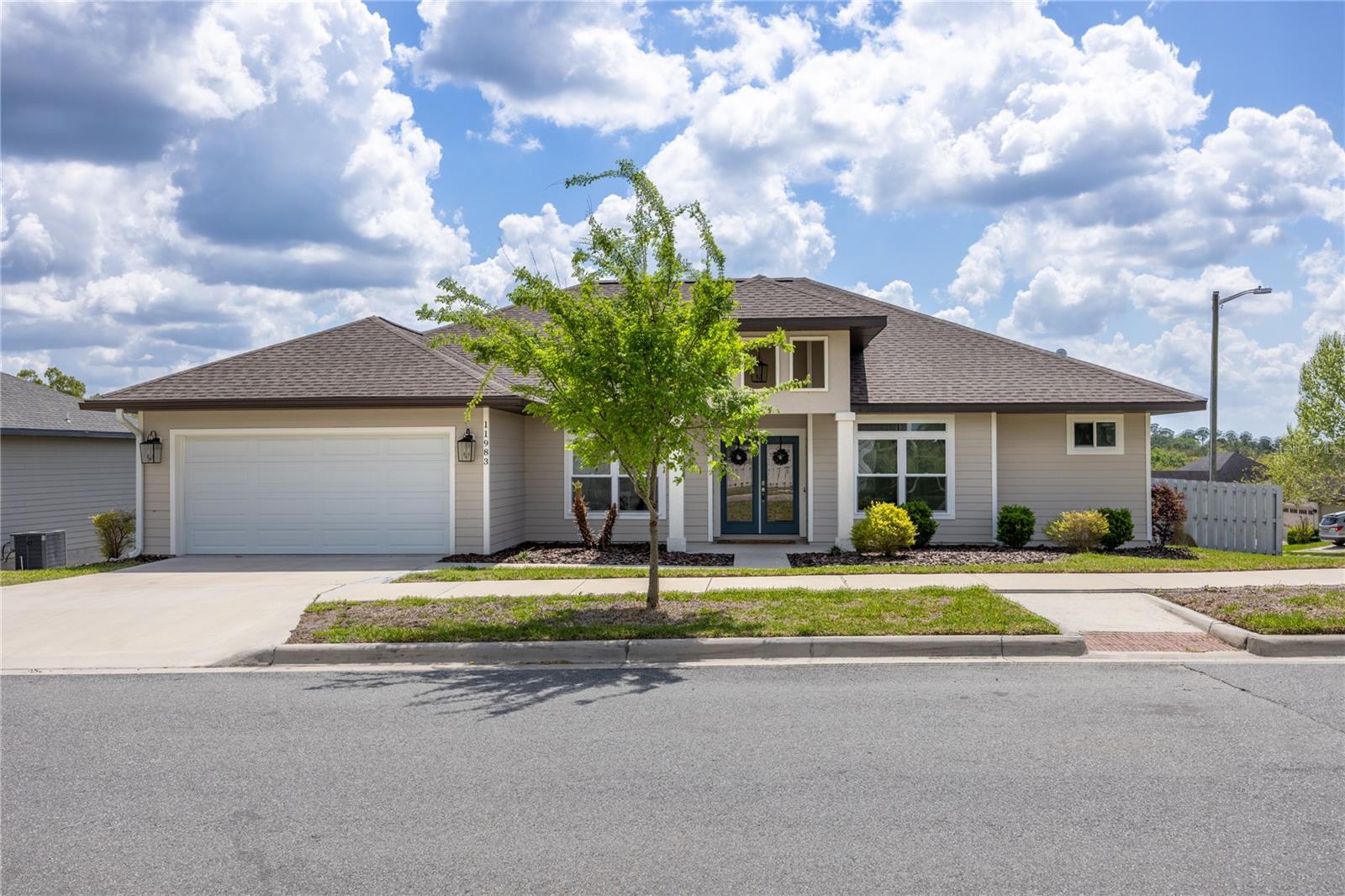 SOUTH POINTE PH II UNIT IIB PB 38 PG 43 - Residential