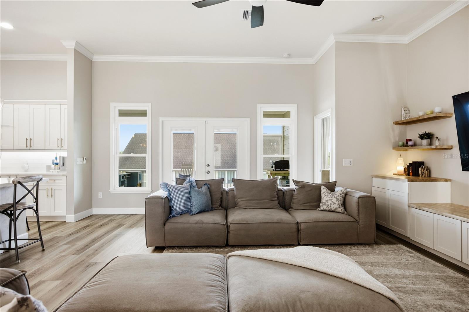 SOUTH POINTE PH II UNIT IIB PB 38 PG 43 - Residential