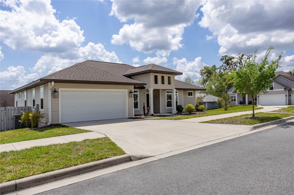 Photo of 11983 NW 15th Road, Gainesville, FL 32606 (MLS # GC538827)