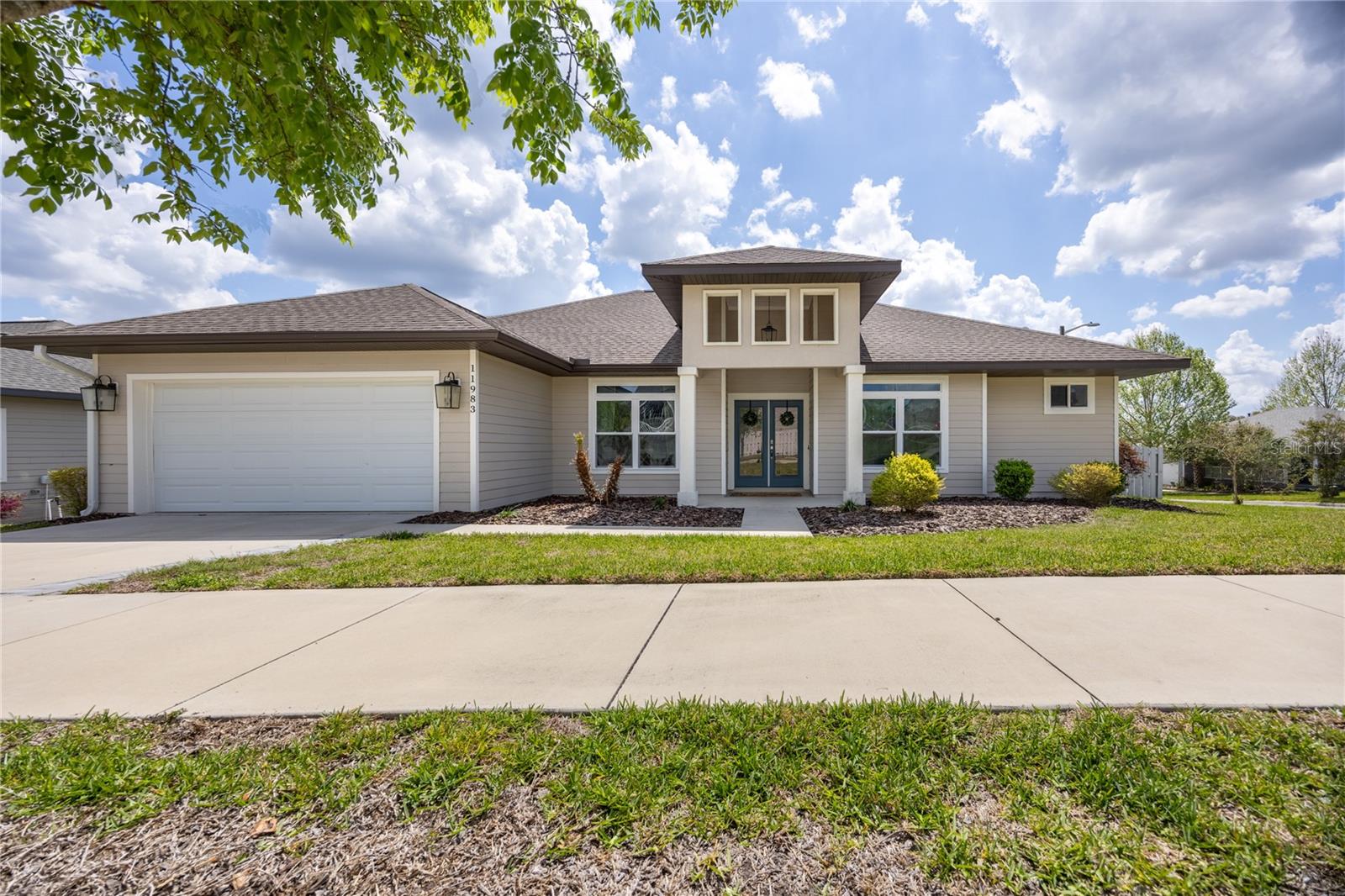 SOUTH POINTE PH II UNIT IIB PB 38 PG 43 - Residential