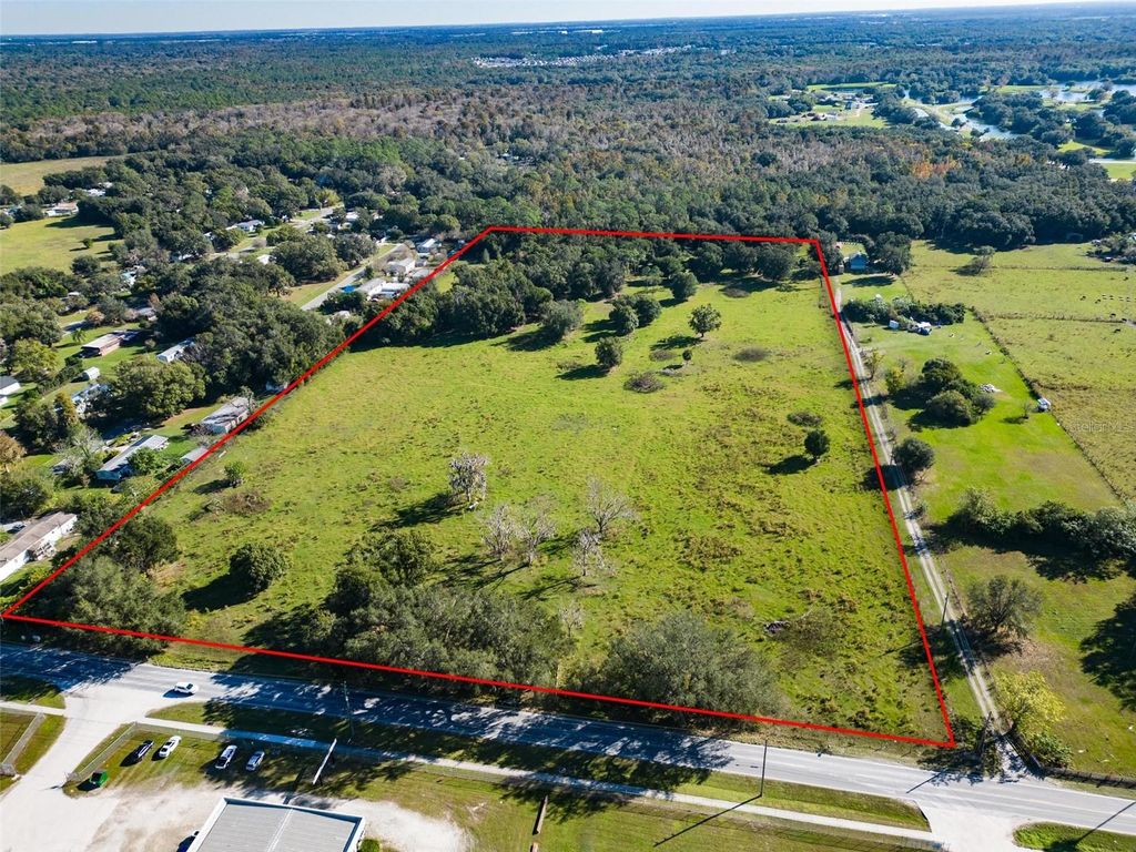Photo of 1525 Fish Hatchery Road, Lakeland, FL 33801 (MLS # P4933184)