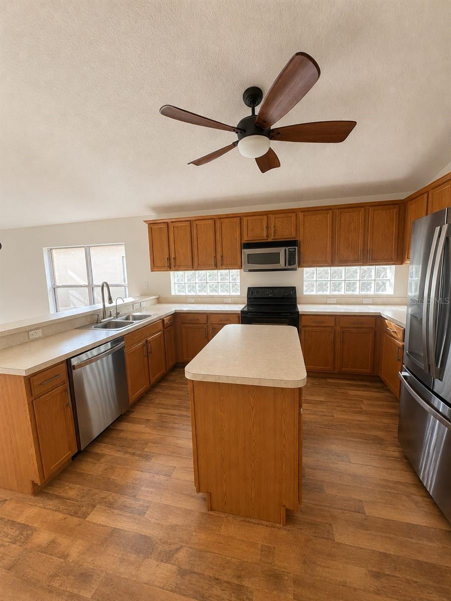 VISTA LAKES VLGS N-8 & N-9 - Residential