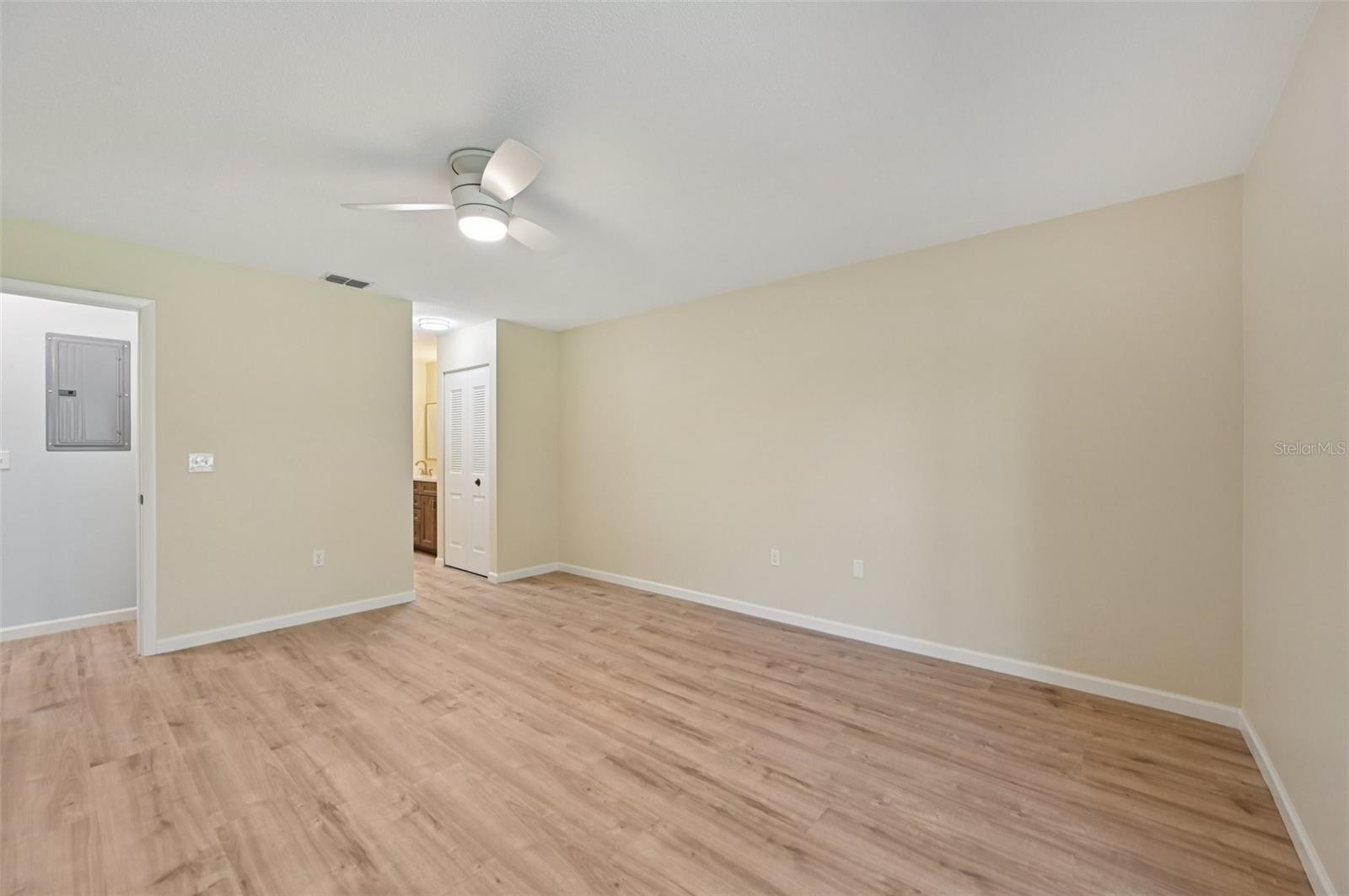 ESTANCIAS OF CAPRI ISLES - Residential