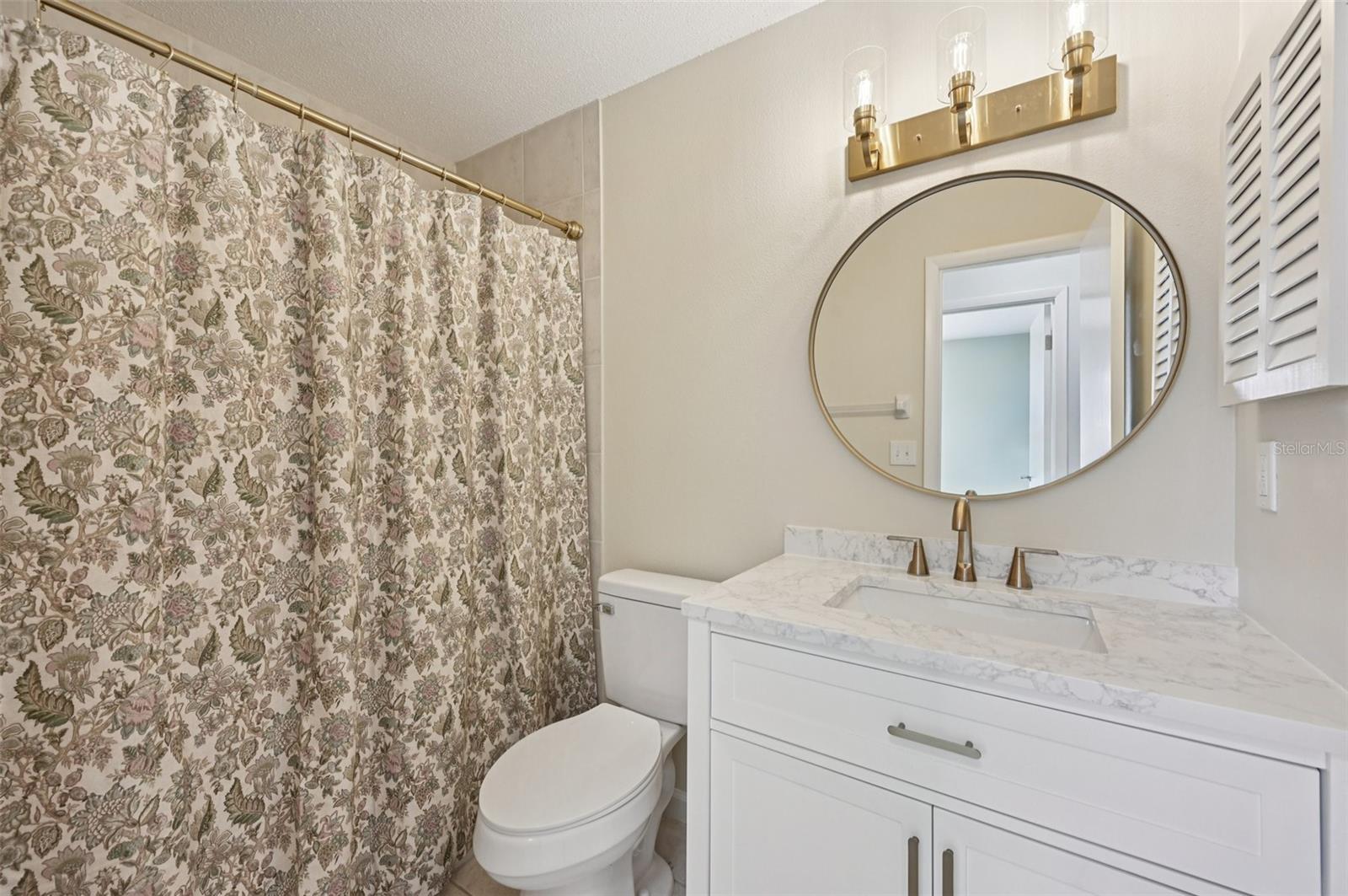 ESTANCIAS OF CAPRI ISLES - Residential