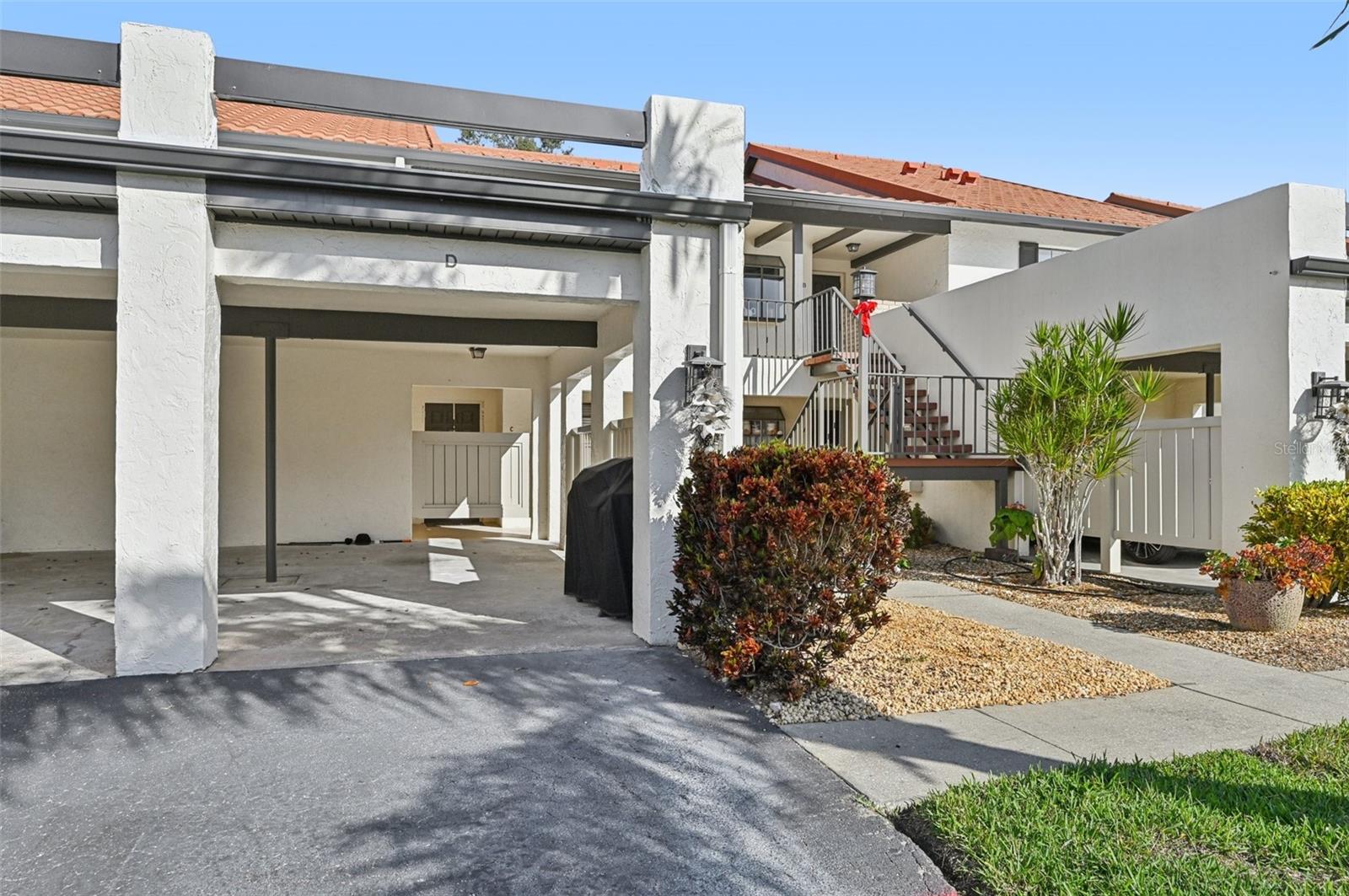 ESTANCIAS OF CAPRI ISLES - Residential