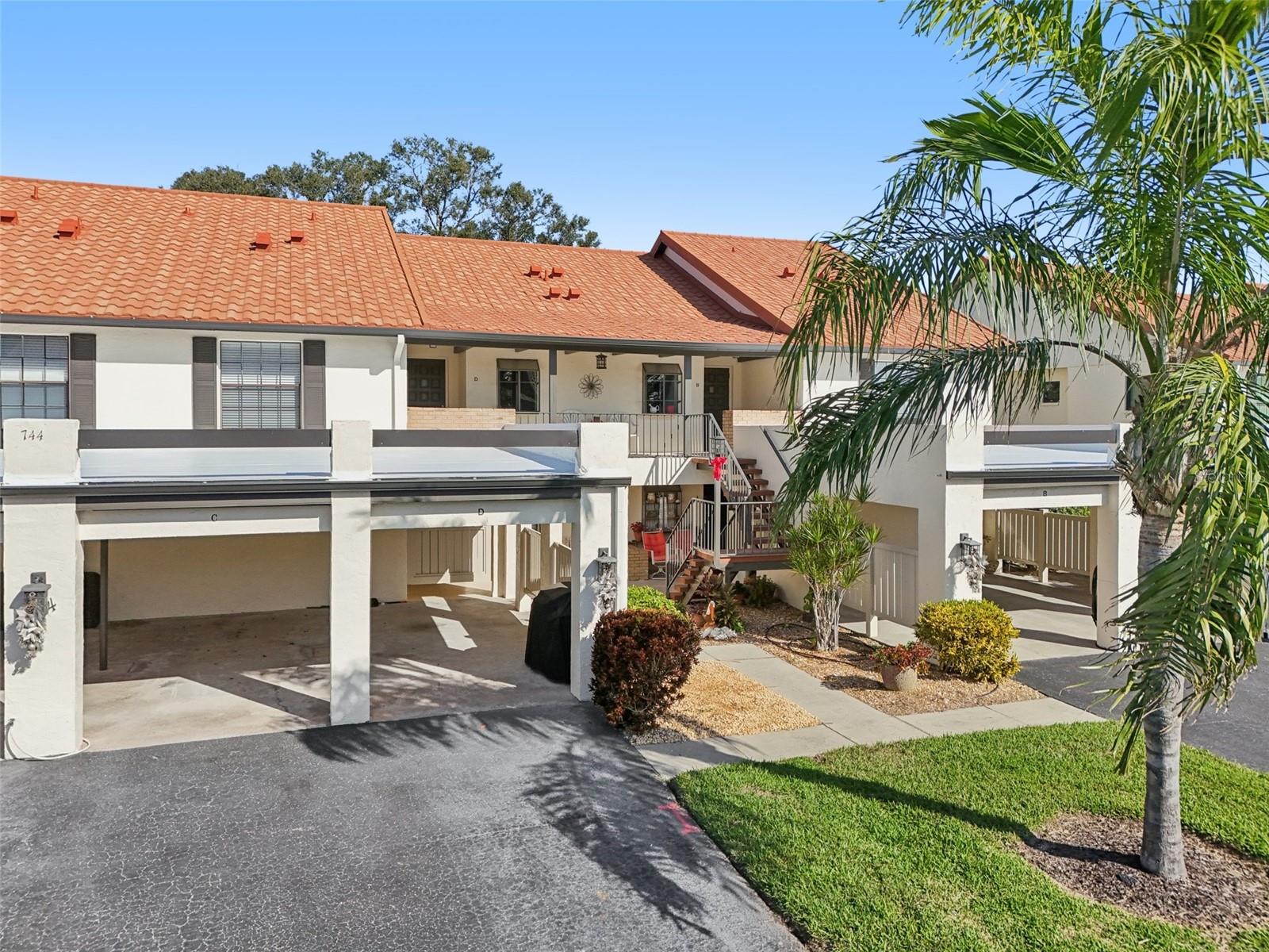 ESTANCIAS OF CAPRI ISLES - Residential