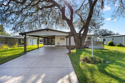 Photo of 732 Royal Palm Avenue, Lady Lake, FL 32159 (MLS # G5111768)