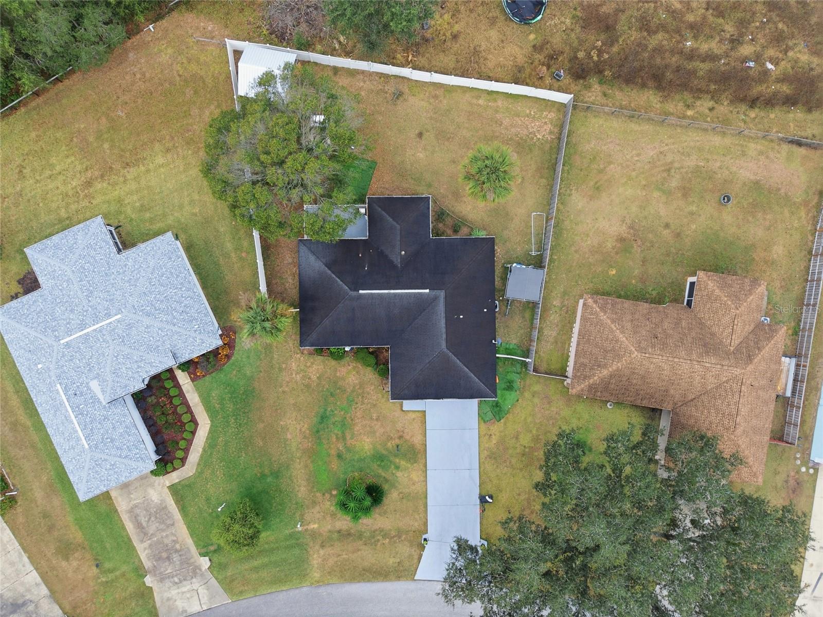 COUNTRY MEADOWS - Residential Lease