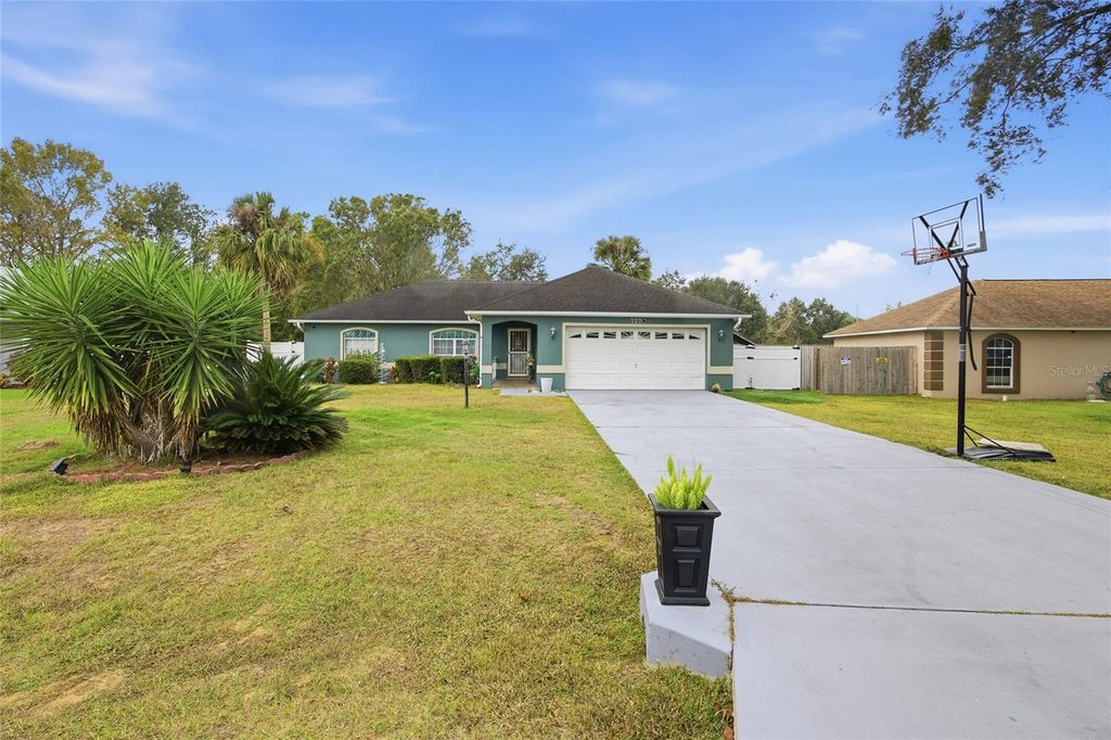 Photo of 7770 SW 63rd Ave Rd., Ocala, FL 34476 (MLS # OM714558)