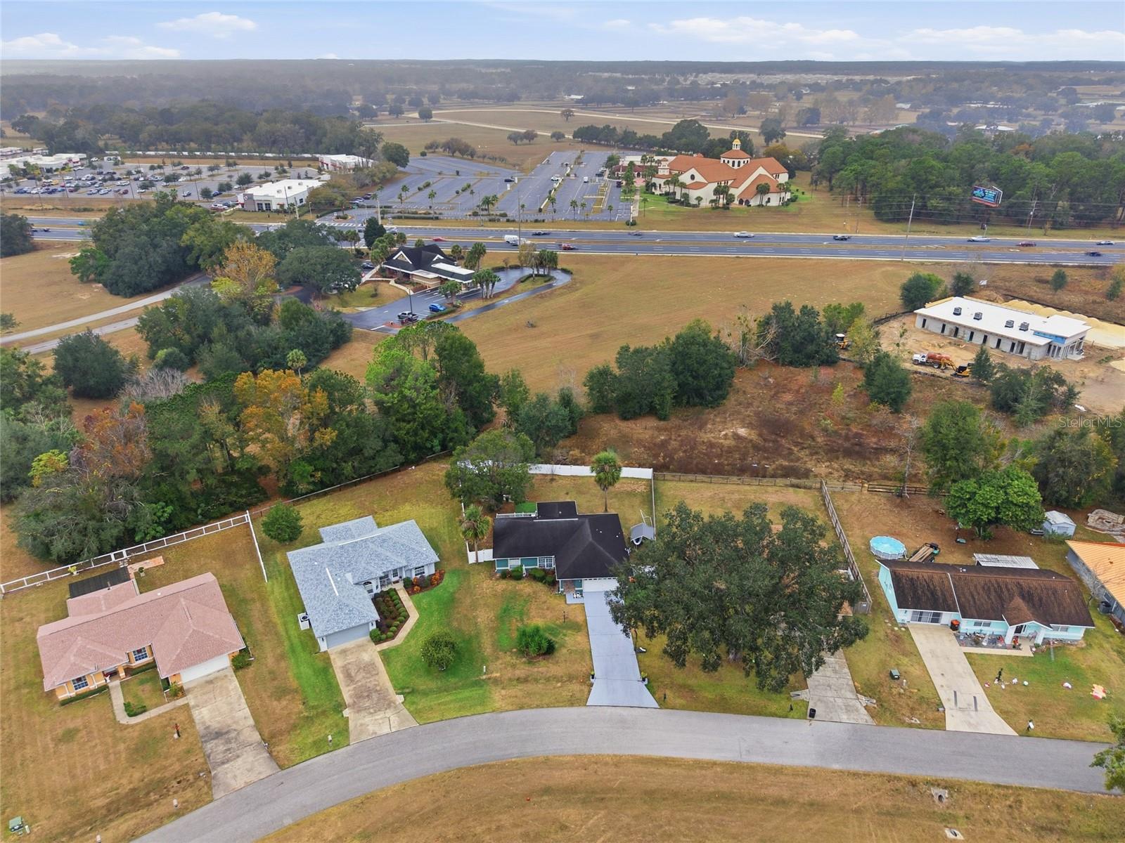 COUNTRY MEADOWS - Residential Lease