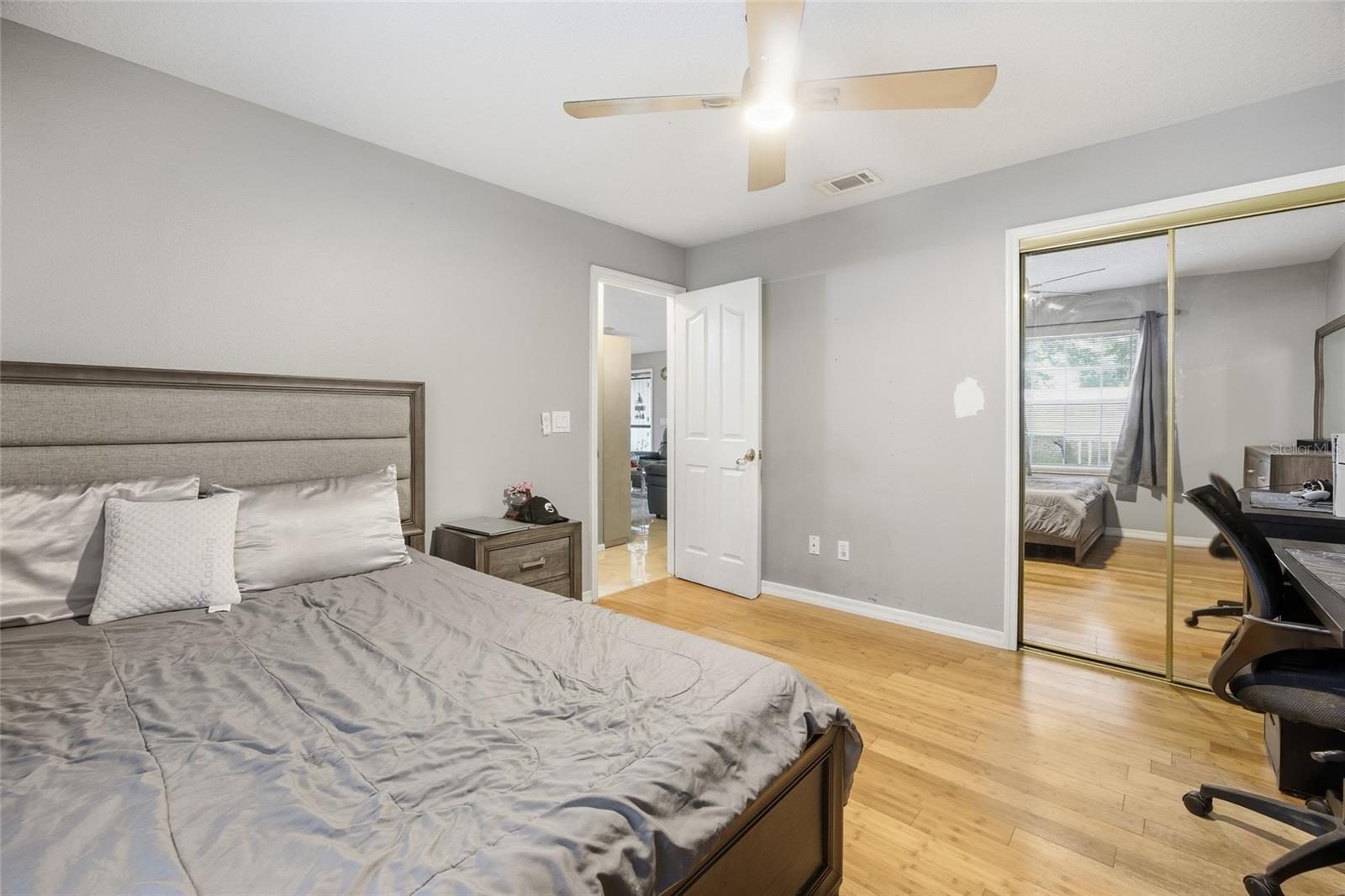 COUNTRY MEADOWS - Residential Lease