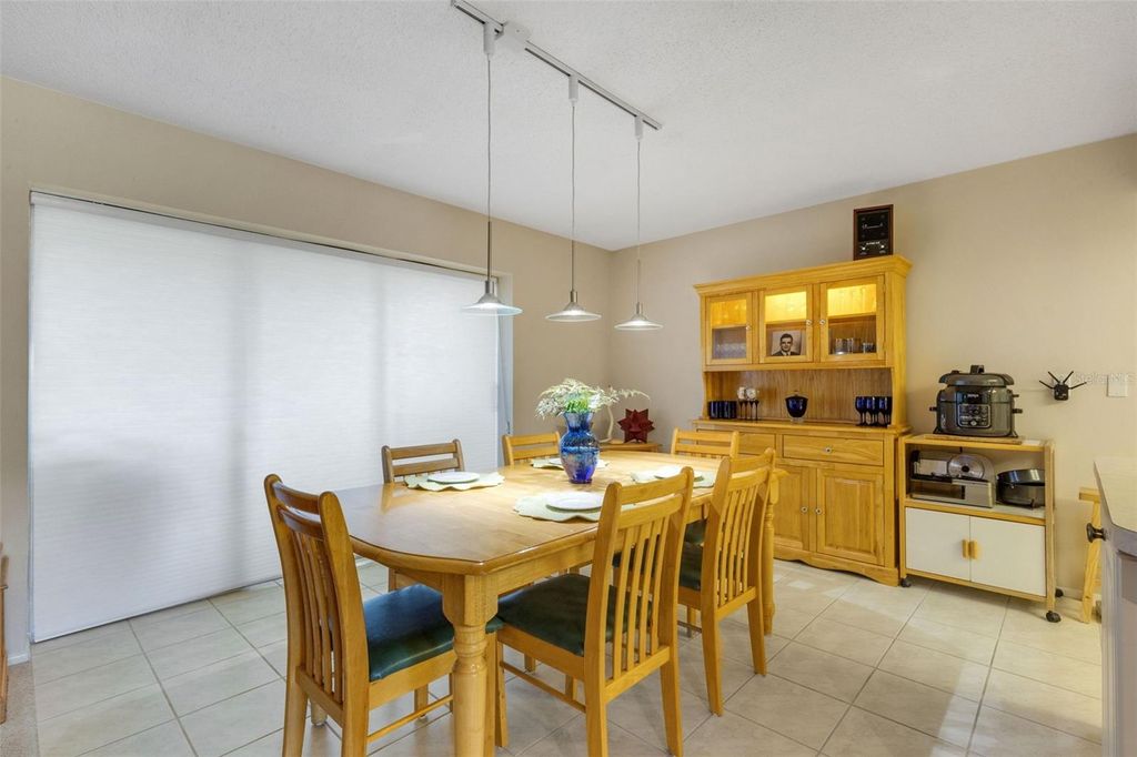 Photo of 1518 70th Street W, Bradenton, FL 34209 (MLS # A4689657)