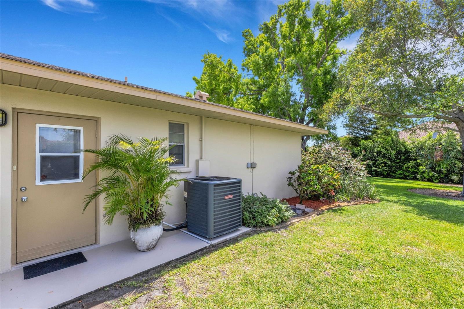VILLAGE GREEN OF BRADENTON - Residential