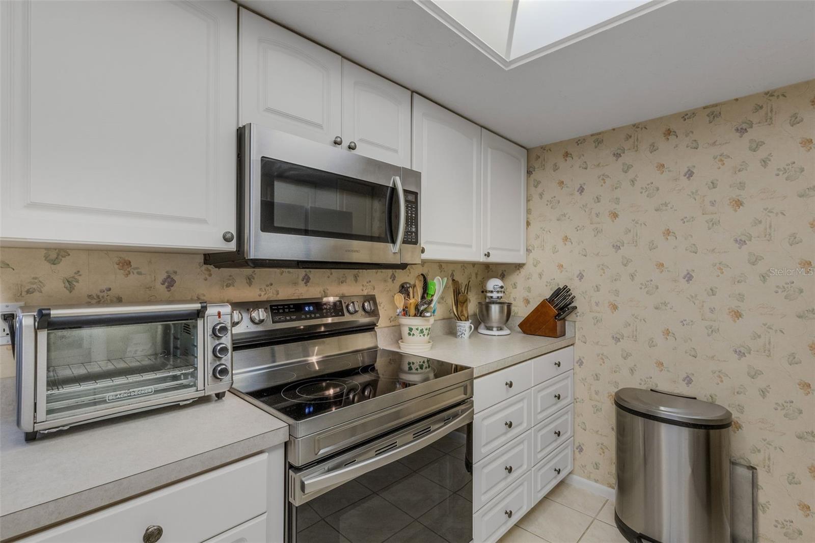 VILLAGE GREEN OF BRADENTON - Residential