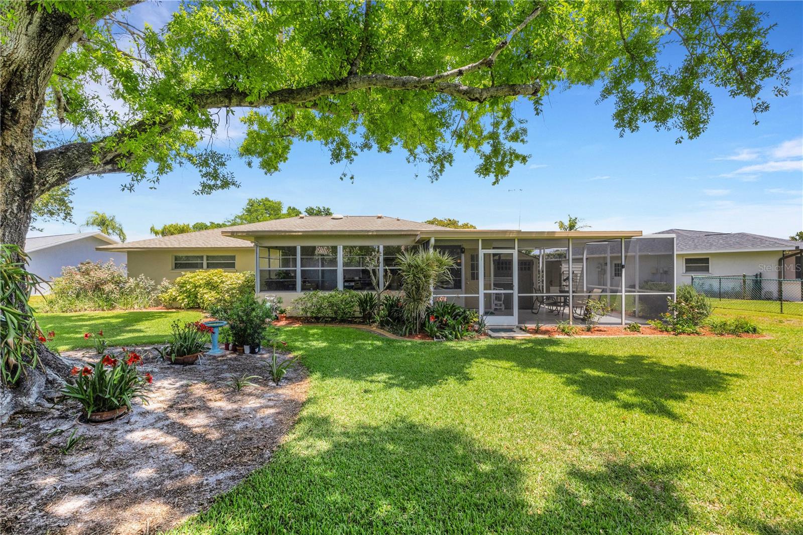 VILLAGE GREEN OF BRADENTON - Residential