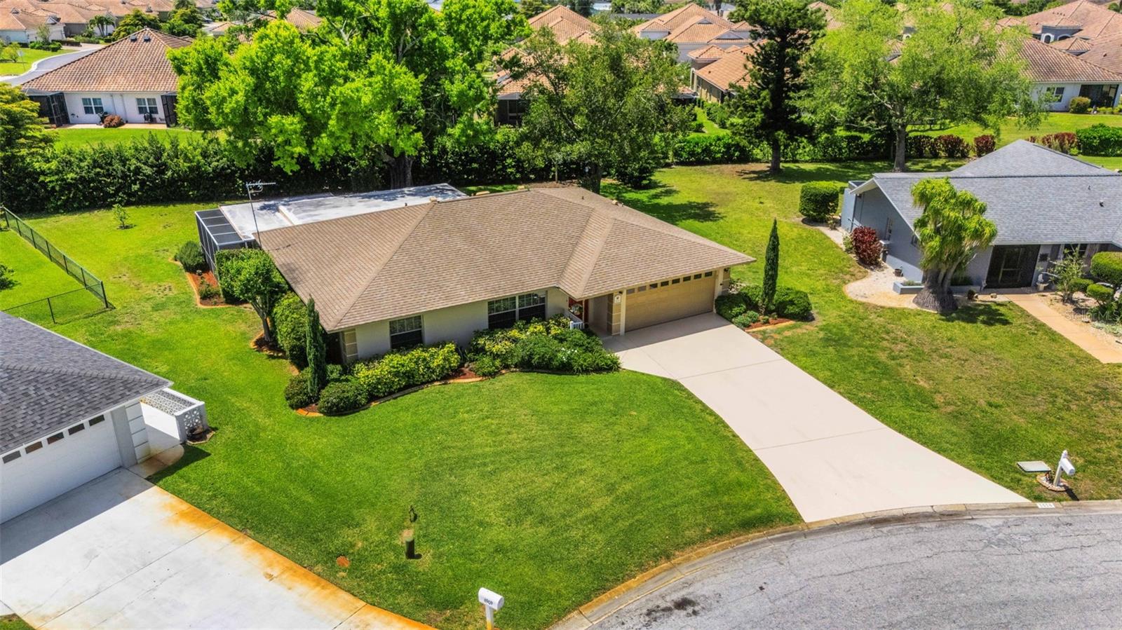 VILLAGE GREEN OF BRADENTON - Residential