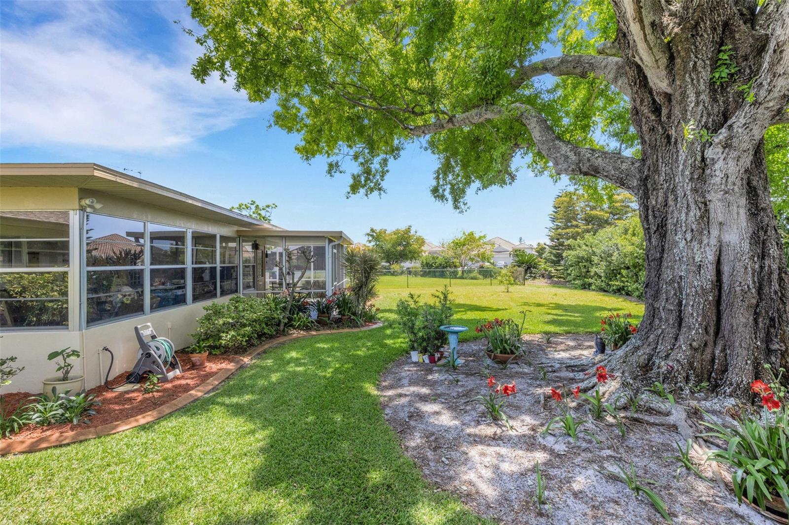 VILLAGE GREEN OF BRADENTON - Residential