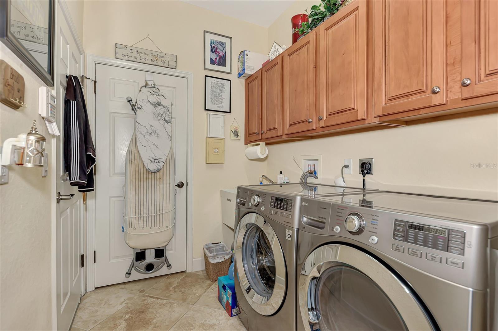 VENETIAN FALLS PH 1 - Residential