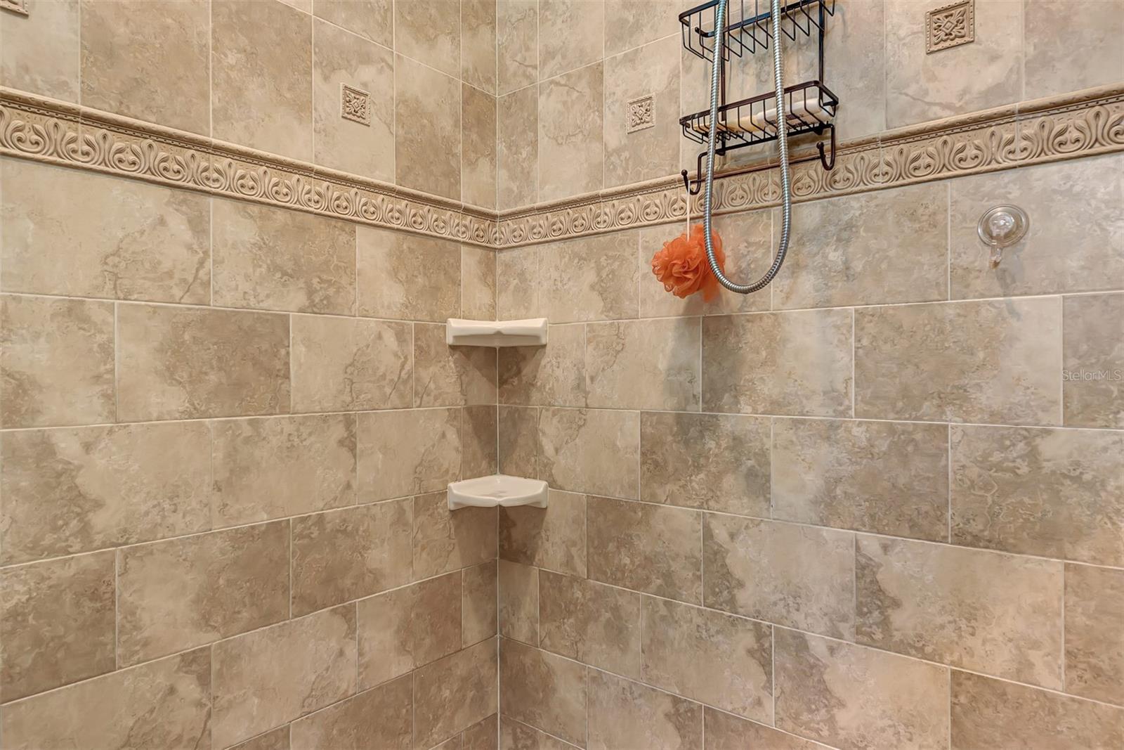 VENETIAN FALLS PH 1 - Residential