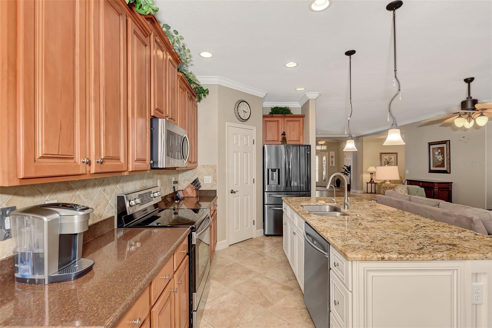 VENETIAN FALLS PH 1 - Residential