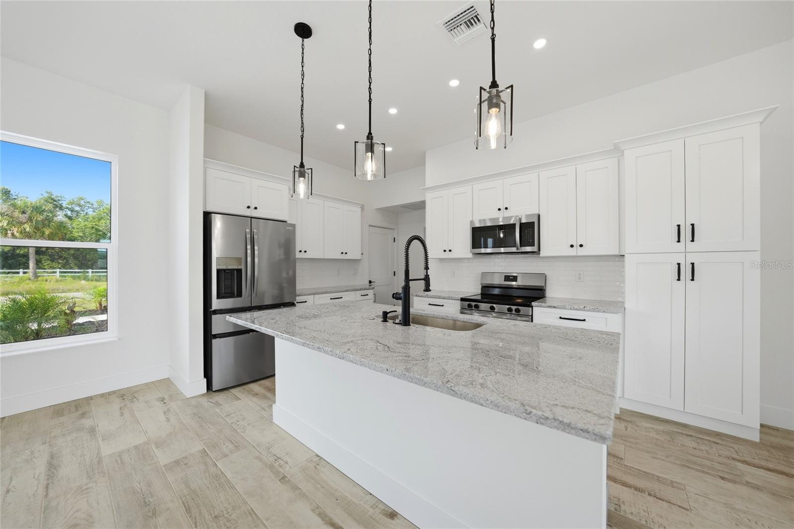 SUNNYBREEZE HARBOR GOLF COURSE - Residential