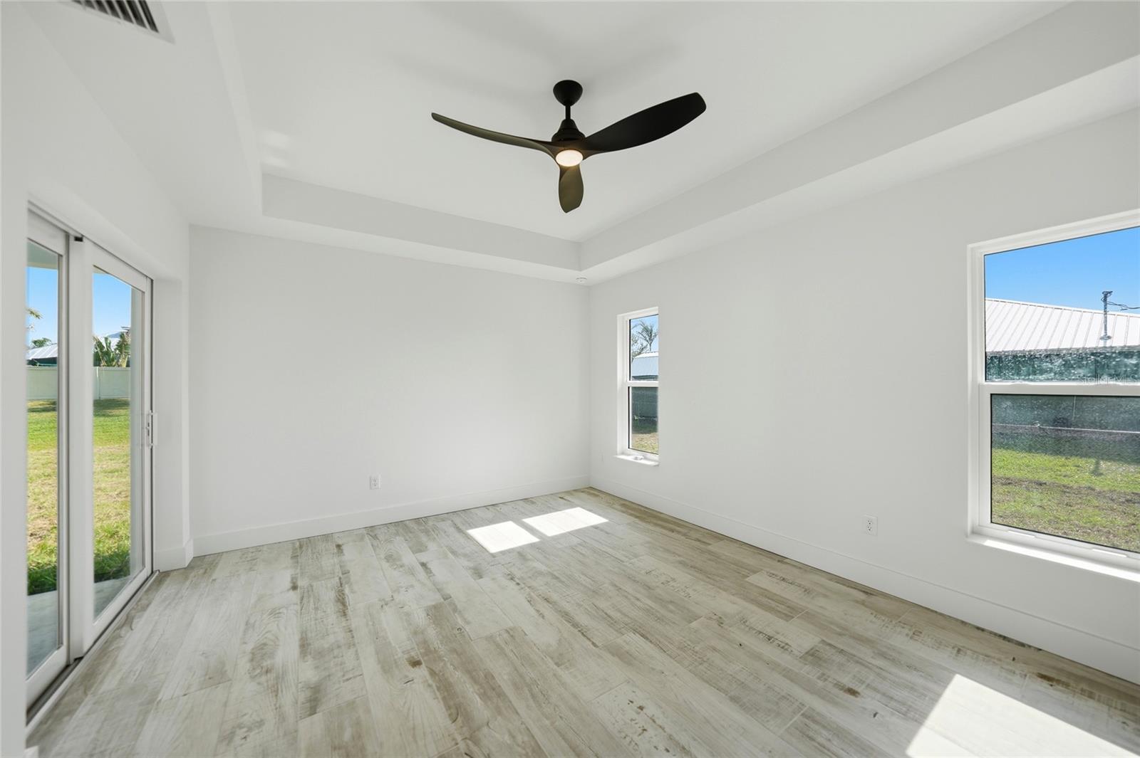 SUNNYBREEZE HARBOR GOLF COURSE - Residential