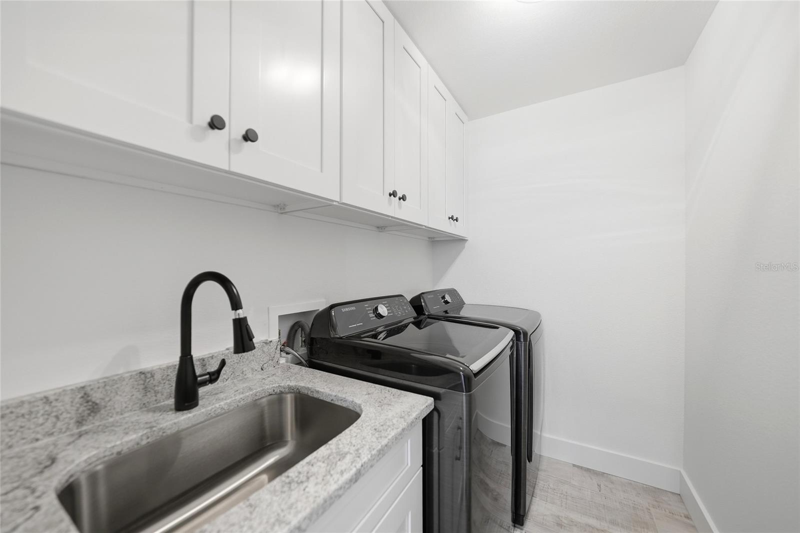 SUNNYBREEZE HARBOR GOLF COURSE - Residential
