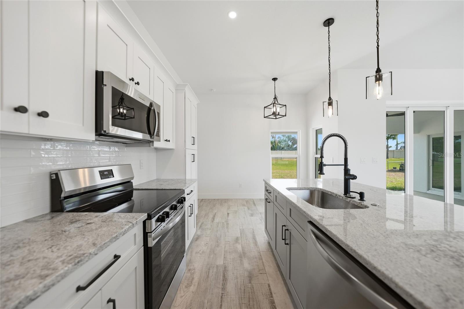 SUNNYBREEZE HARBOR GOLF COURSE - Residential