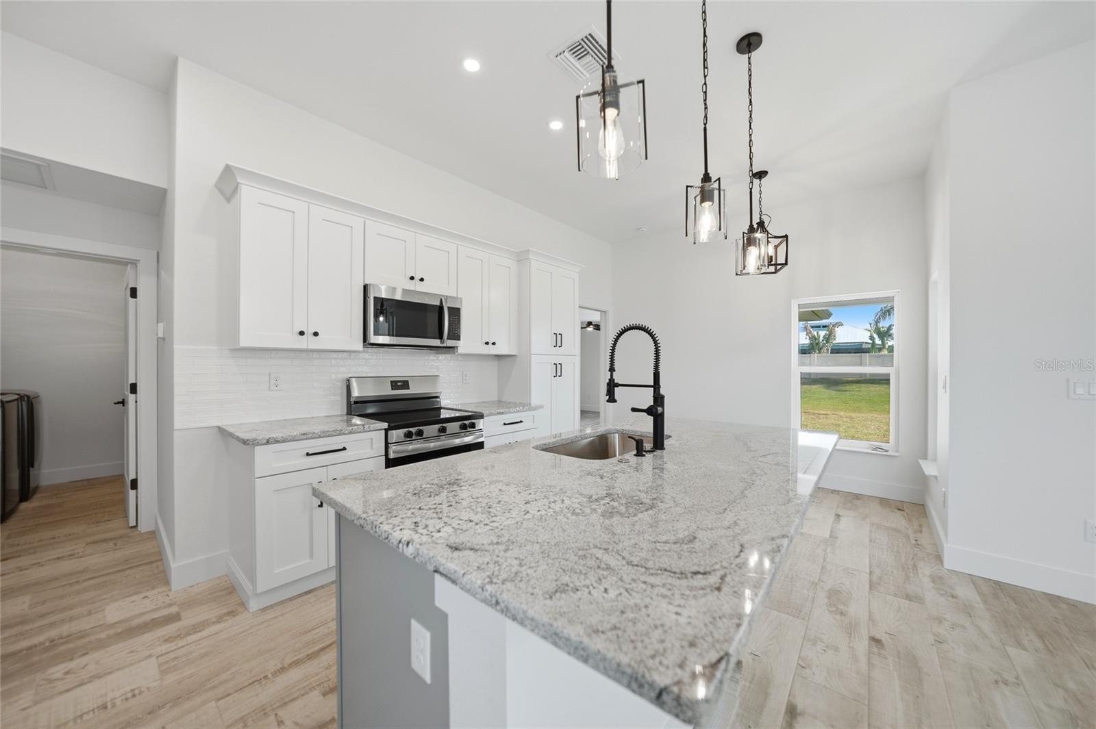 SUNNYBREEZE HARBOR GOLF COURSE - Residential