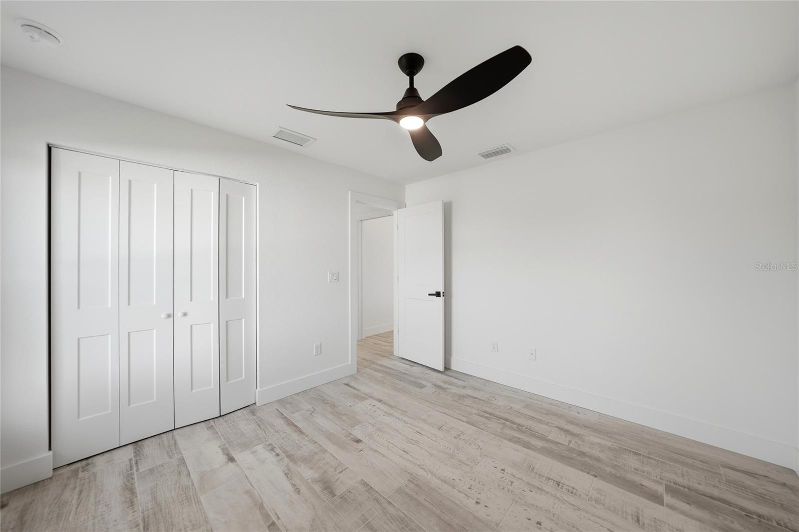 SUNNYBREEZE HARBOR GOLF COURSE - Residential
