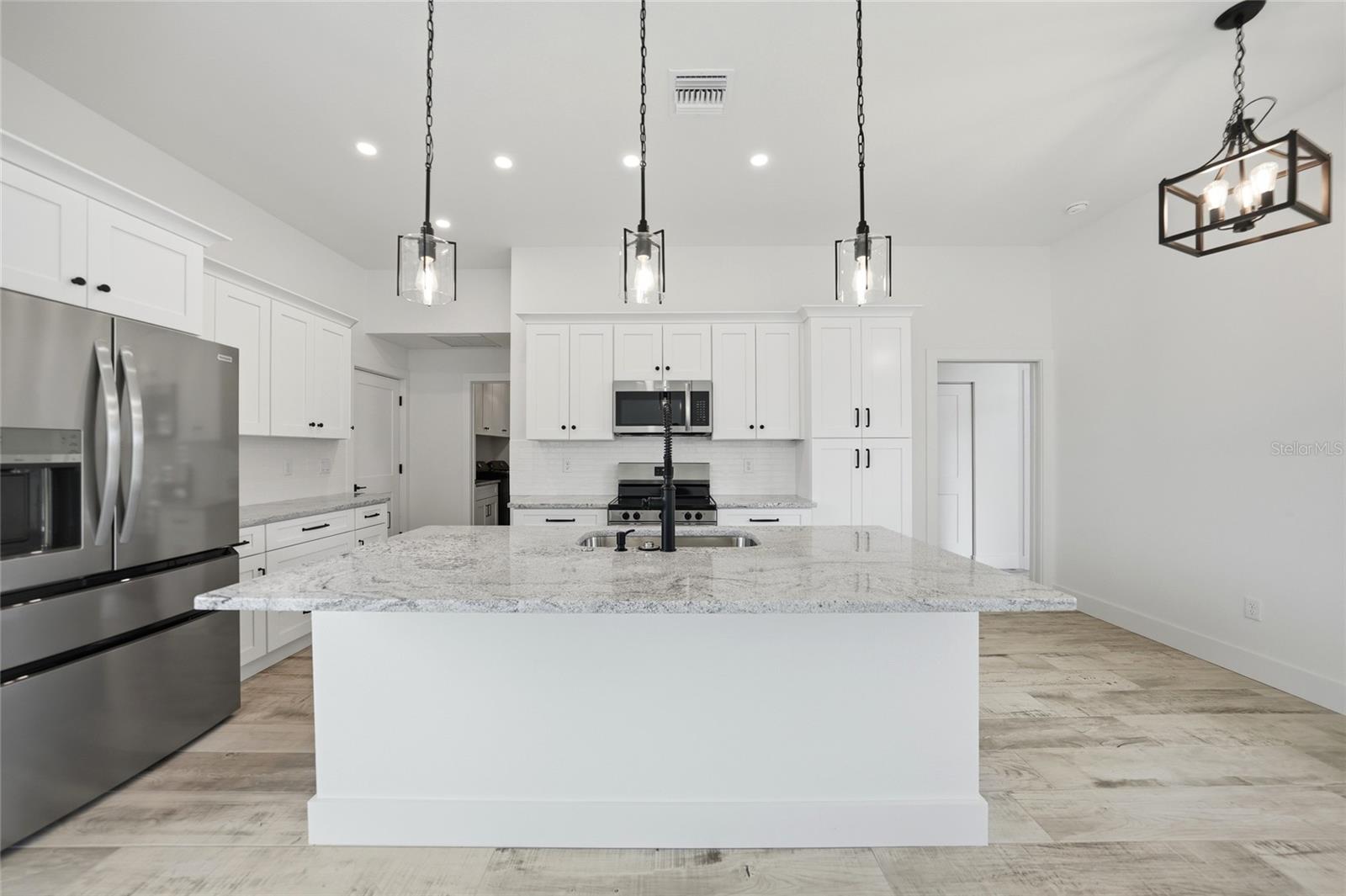 SUNNYBREEZE HARBOR GOLF COURSE - Residential