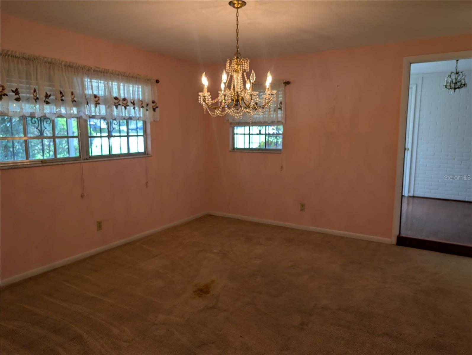 503 SUNSET ROAD