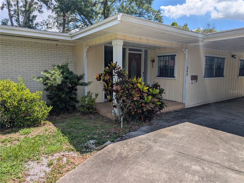 Photo of 503 Sunset Road, Plant City, FL 33563 (MLS # TB8392946)