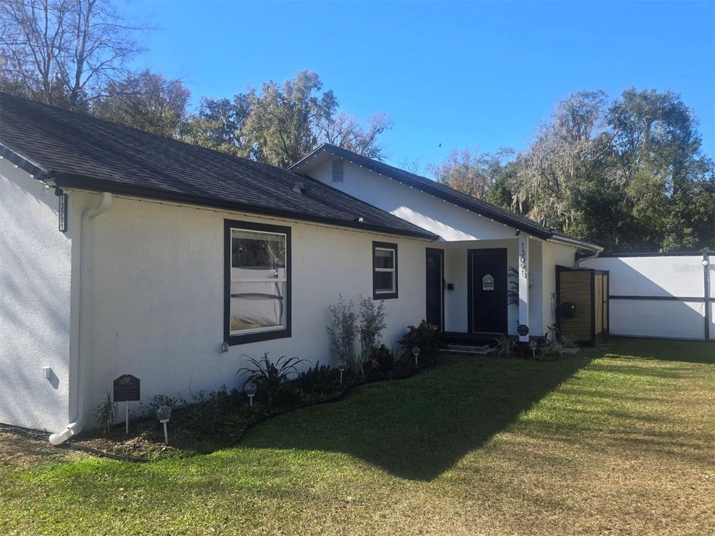 Photo of 13091 Old Crystal River Road, Brooksville, FL 34601 (MLS # TB8460110)
