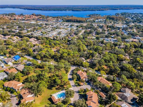 A home in PALM HARBOR