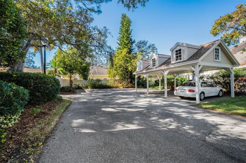 A home in PALM HARBOR