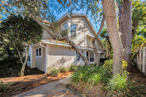 A home in PALM HARBOR