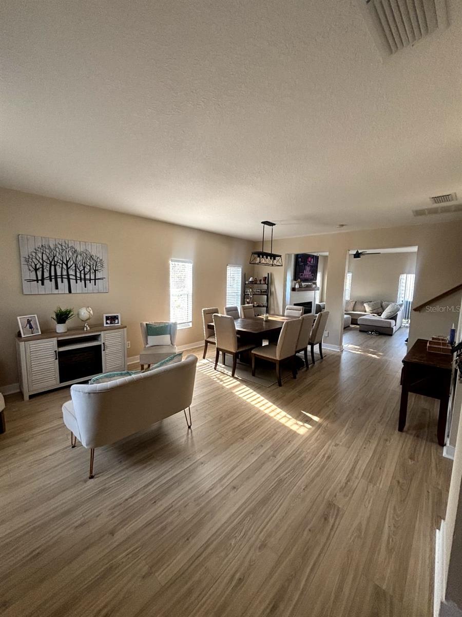 1404 SWAINSON COURT