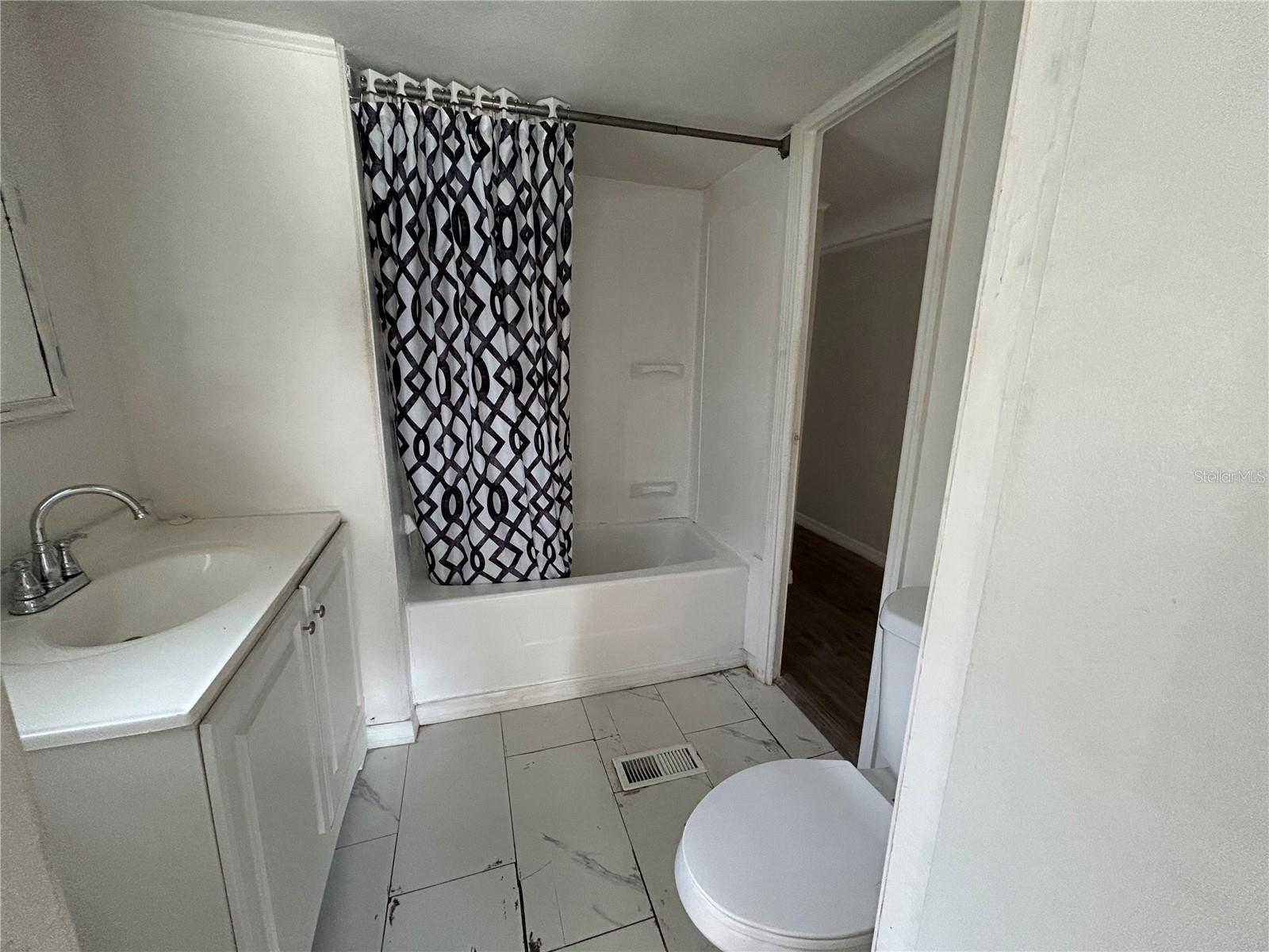 HOLIDAY ACRES UNIT 3 - Residential