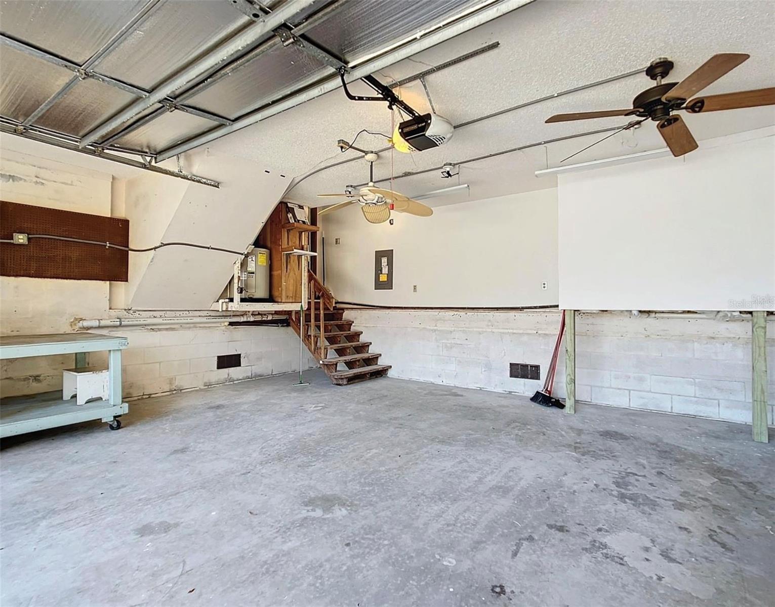 SIESTA SHORES UNIT 02 - Residential