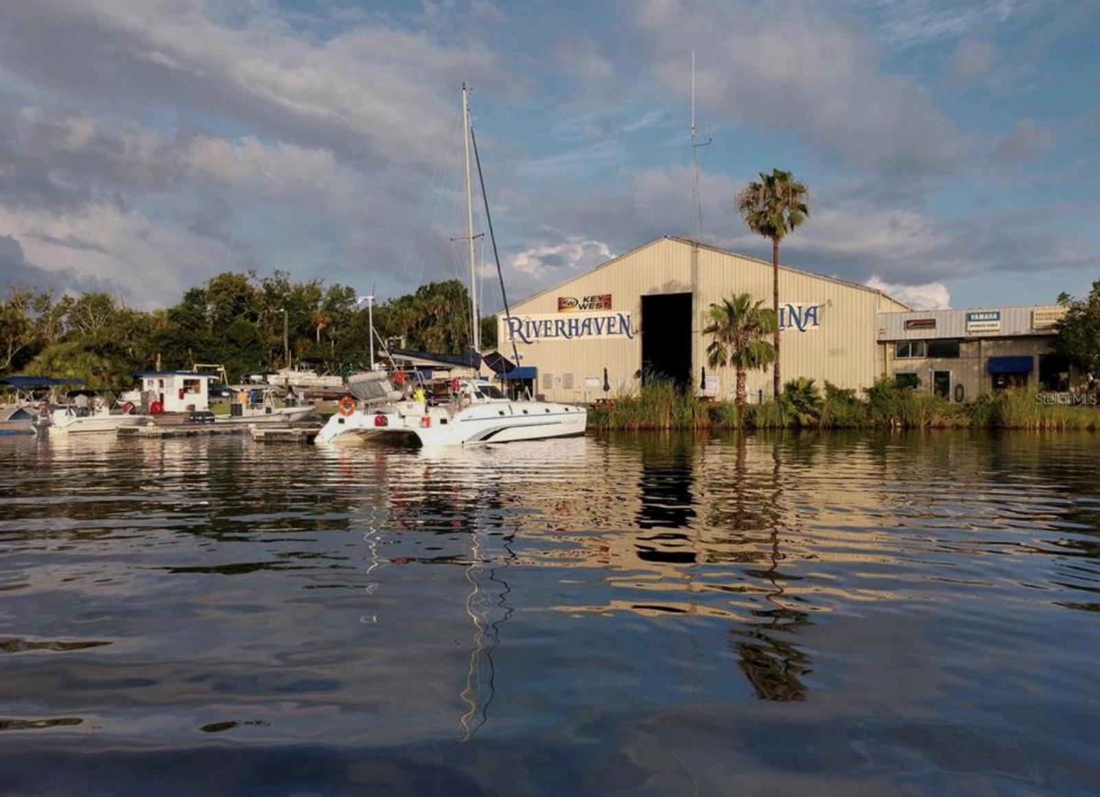 SIESTA SHORES UNIT 02 - Residential