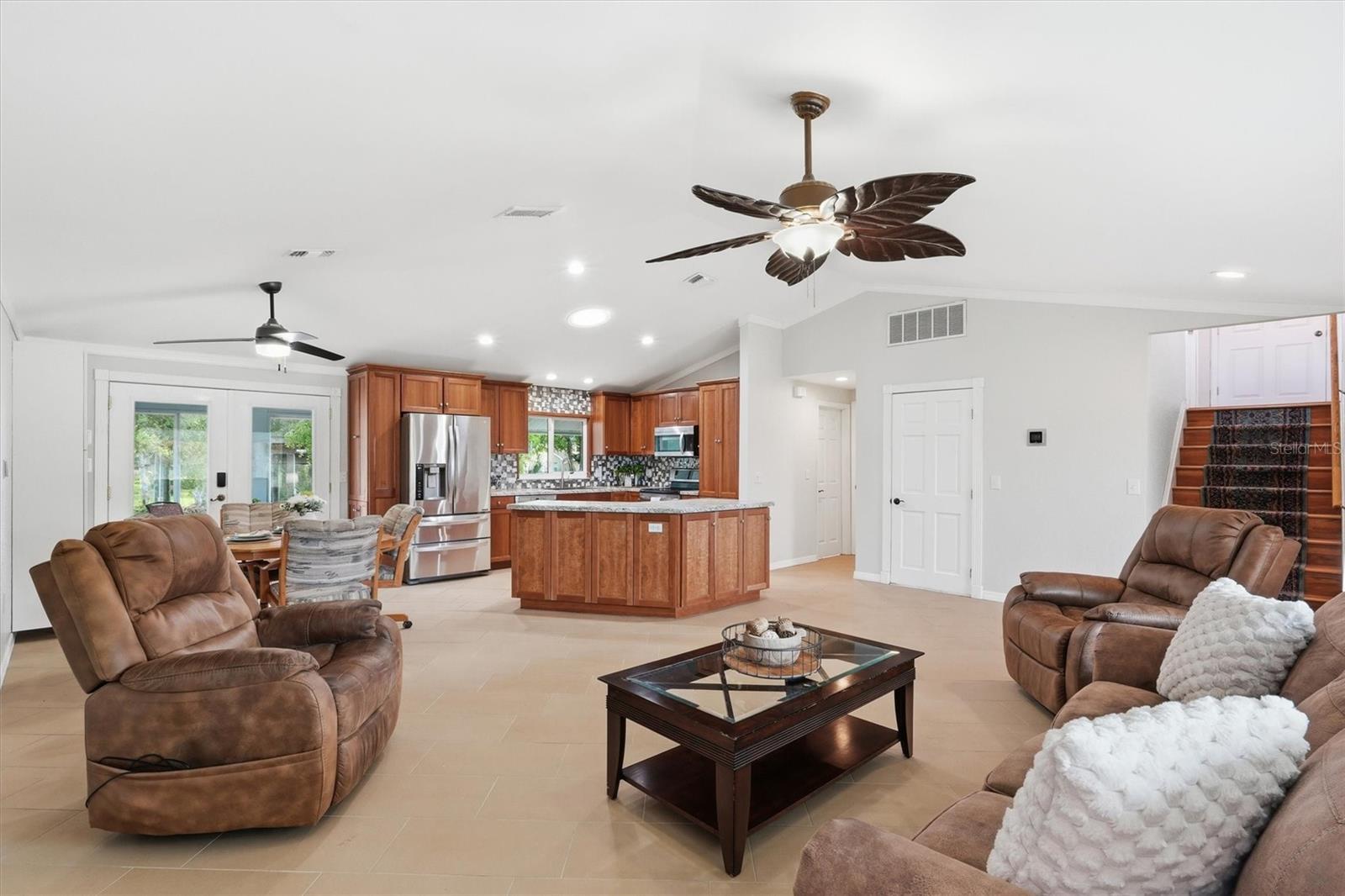 SIESTA SHORES UNIT 02 - Residential