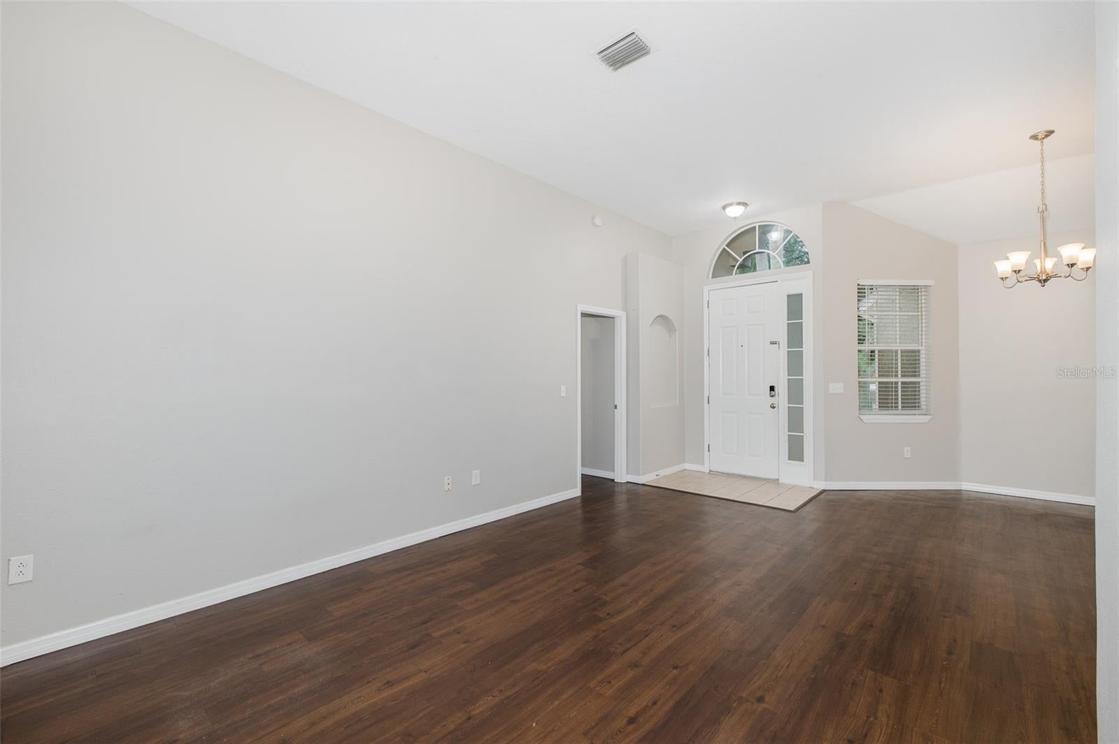 19103 DOVE CREEK DRIVE